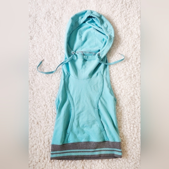 Lululemon Athletica Sz 4 Turquoise Blue Sleeveless Tank Hoodie Sporty&Casual Y2K - Picture 12 of 12